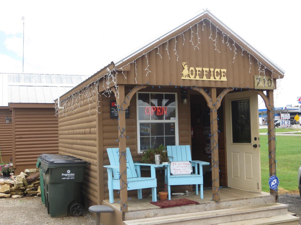 All Tucked Inn Cabins Stockdale ภายนอก รูปภาพ